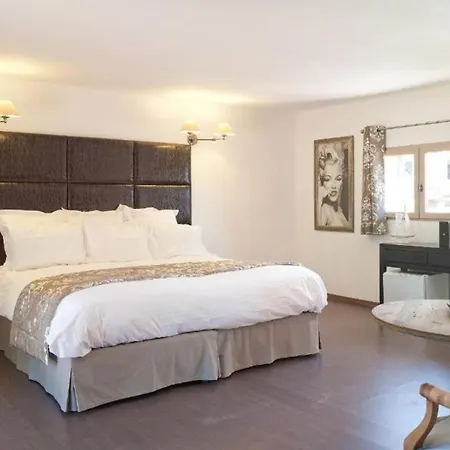 Hotel Ambassador Palombaggia 4*