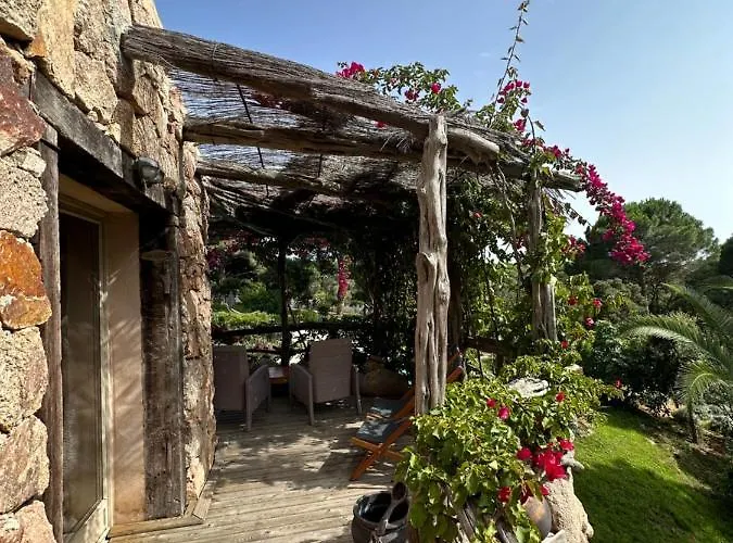 Ambassador Palombaggia Szálloda